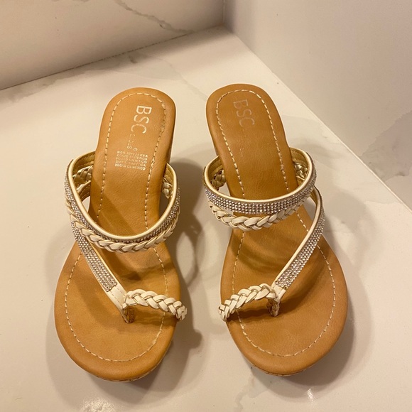 Wedges - Picture 6 of 8